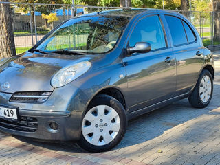 Nissan Micra foto 10