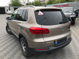 Volkswagen Tiguan foto 3