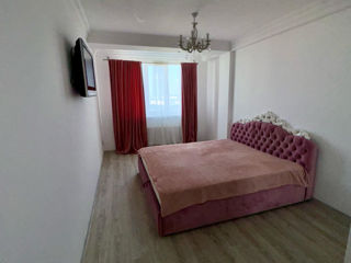 Apartament cu 3 camere, 100 m², Botanica, Chișinău foto 2