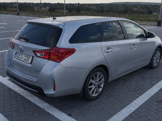 Toyota Auris foto 3