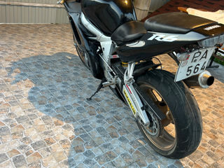 Yamaha R6 foto 3