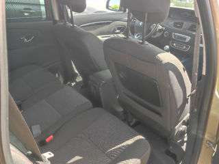 Renault Grand Scenic foto 7