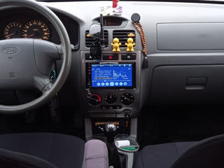 KIA Rio foto 8