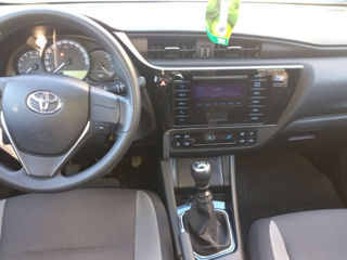 Toyota Auris foto 3