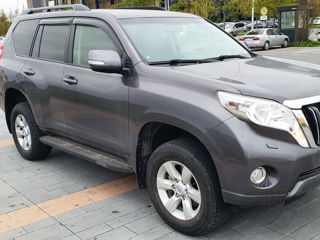 Toyota Land Cruiser Prado foto 2