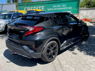 Toyota C-HR foto 3