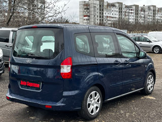 Ford Tourneo Courier foto 6