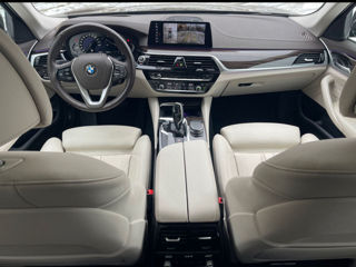 BMW 5 Series foto 3