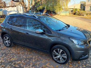 Peugeot 2008 foto 3