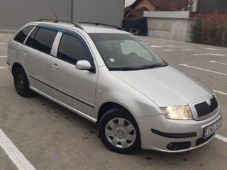 Skoda Fabia foto 8