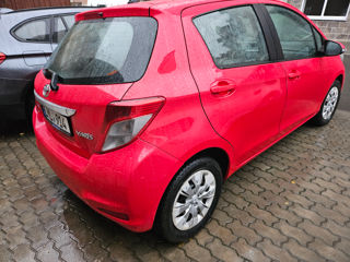 Toyota Yaris foto 6