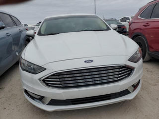 Ford Fusion foto 2