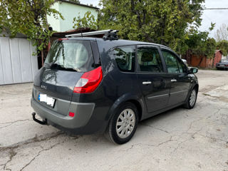 Renault Grand Scenic foto 3