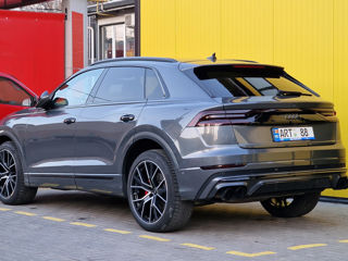 Audi Q8 foto 9