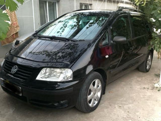 Volkswagen Sharan foto 4