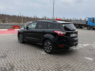 Ford Kuga foto 2