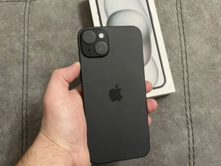 Продам iPhone 15 Plus на 128 гб