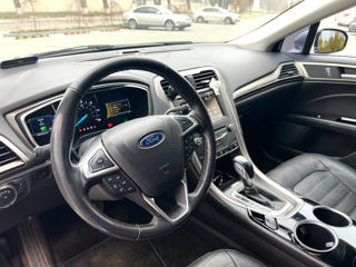 Ford Fusion foto 6