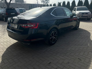 Skoda Superb foto 4