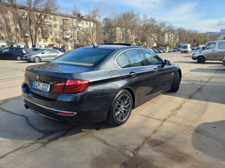 BMW 5 Series foto 5