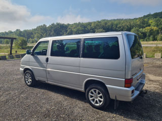 Volkswagen Caravelle foto 5