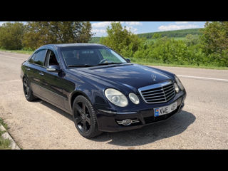 Mercedes E-Class foto 2