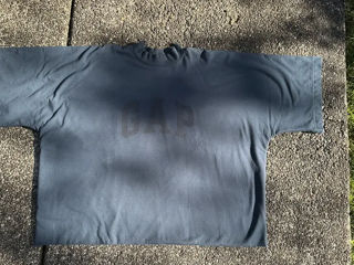 Tricou Yeezy GAP Balenciaga foto 3
