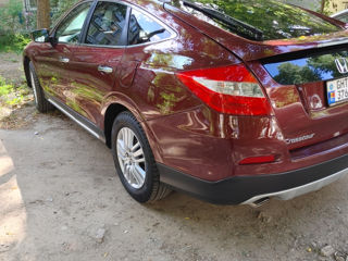 Honda Crosstour foto 2