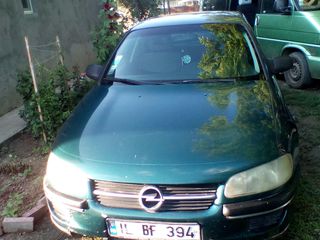 Opel Omega foto 2