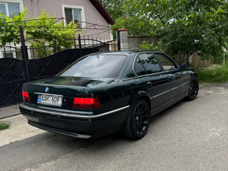 BMW 7 Series foto 9