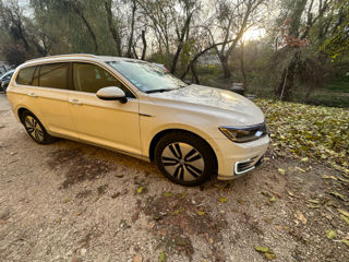 Volkswagen Passat foto 4