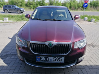 Skoda Superb foto 3