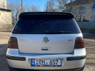 Volkswagen Golf foto 4