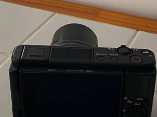 Продаю почти новый Sony ZV-1 foto 3