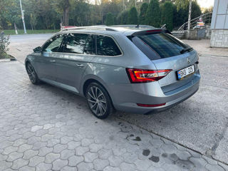 Skoda Superb foto 4