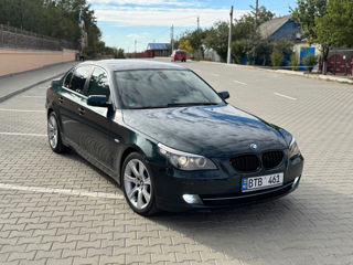 BMW 5 Series foto 3