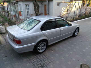 BMW 5 Series foto 5