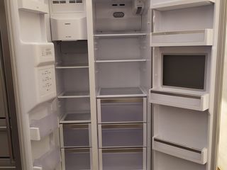 Холодильник Siemens side by side с подачей воды и льда, в идеальном состоянии! foto 3