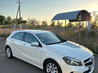 Mercedes A-Class foto 3