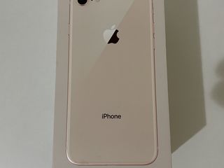 iPhone 8 Gold 64GB foto 1