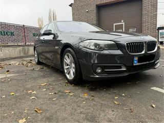 BMW 5 Series foto 2