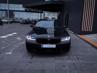 BMW 5 Series foto 3