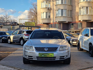 Volkswagen Phaeton foto 2