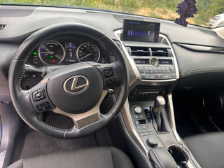 Lexus NX Series foto 8