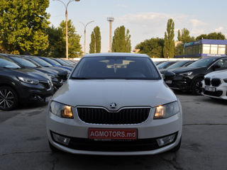 Skoda Octavia foto 1