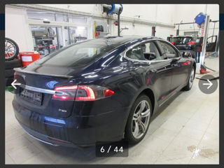 Tesla Model S foto 4