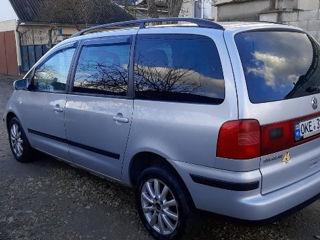 Volkswagen Sharan foto 4