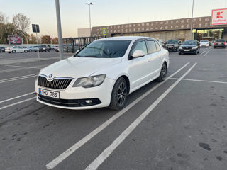 Skoda Superb foto 4