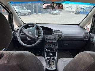 Opel Zafira foto 4