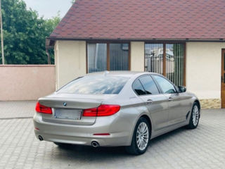 BMW 5 Series foto 4